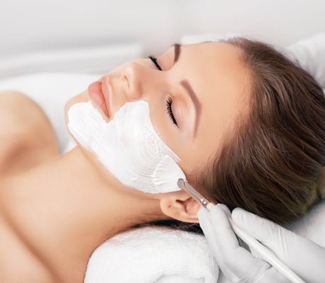 PROFESSZIONÁLIS BŐRÁPOLÁS